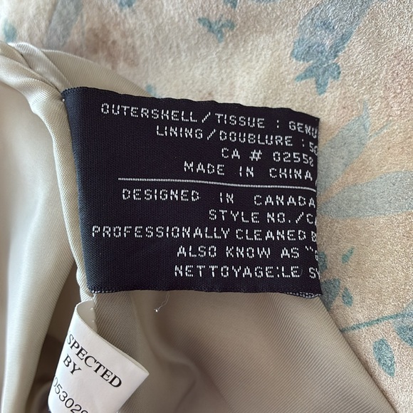 Danier Leather Size 2 Genuine Suede Leather Floral A-Line Skirt - Picture 7 of 9